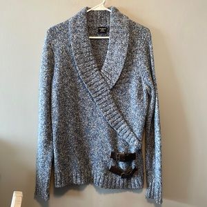 Tribal sweater size medium